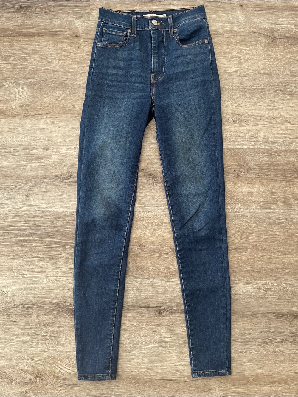 Levi’s Mile High Super Skinny jeans size 25